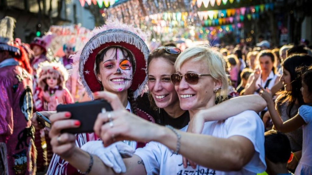 Los carnavales de la Ciudad de Buenos Aires son una cita ineludible para vecinos y turistas.