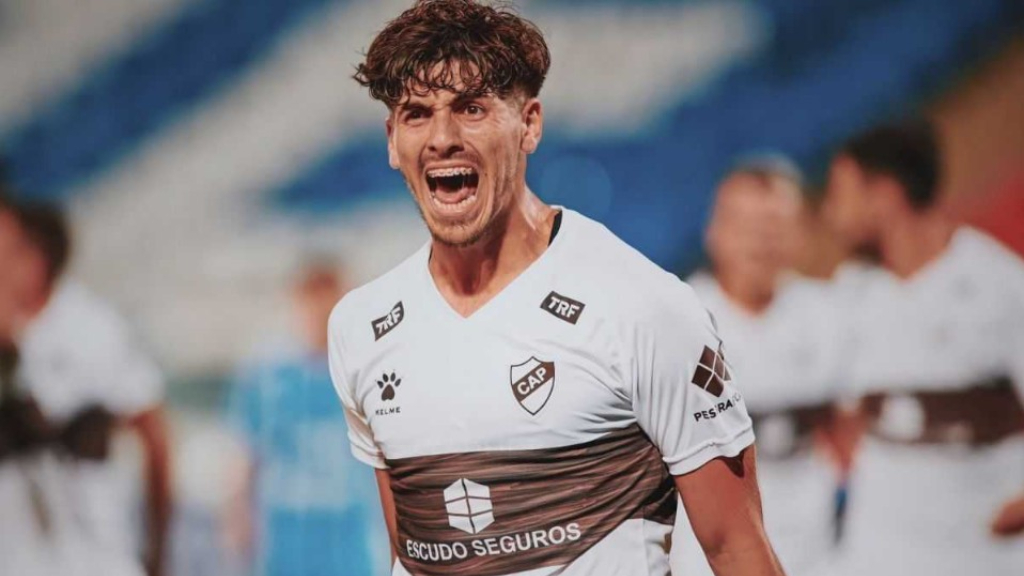 Kevin Lomónaco, el crack de Independiente que fue la figura ante Boca en la Bombonera.
