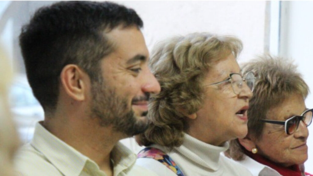 Agustín Balladares, presidente del Concejo Deliberante de Lanús y vice de Partido Justicialista local, se reunió con vecinos los barrios Pampa y Guadalupe, de Monte Chingolo.