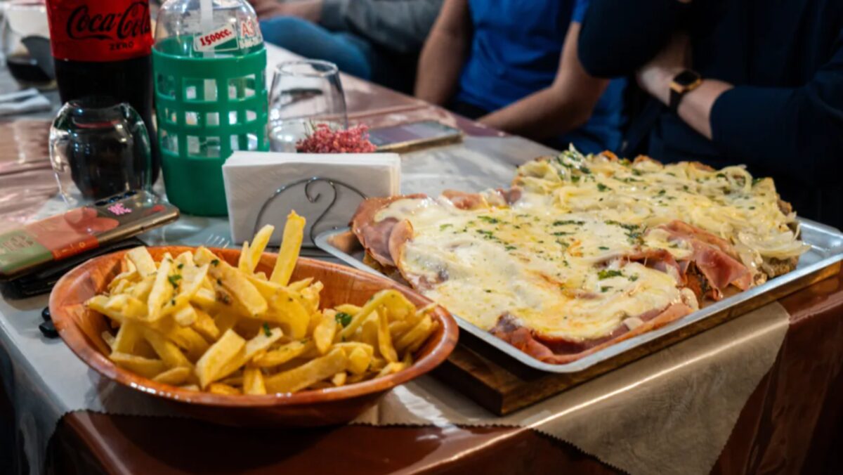 Tres de Febrero, Día de los Bodegones