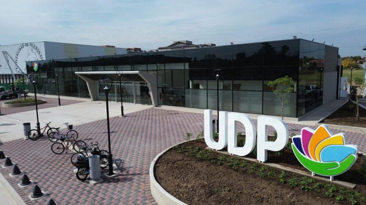 Escobar, UPD