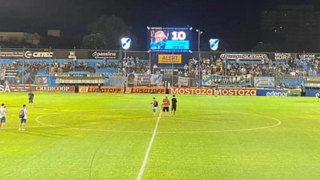 Temperley, nueva platea lateral, colecta