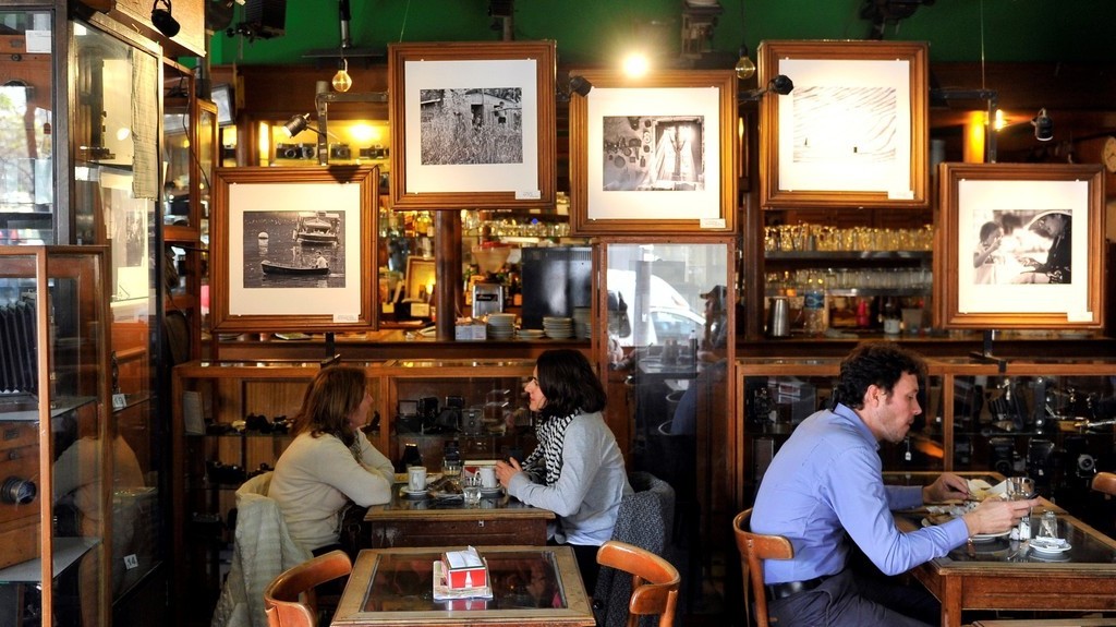 Tres de Febrero, Experiencia Café