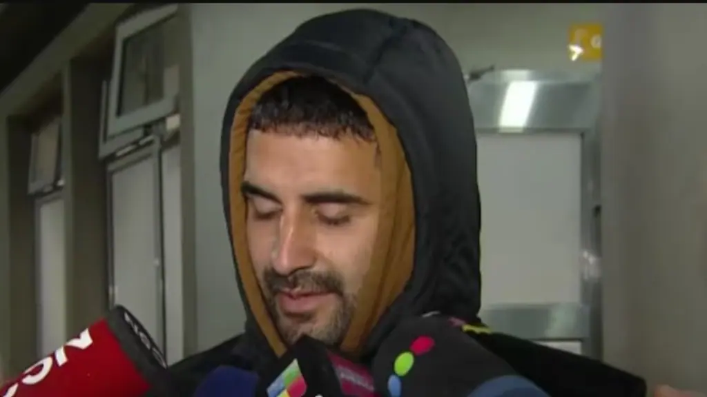 A Thiago un policía le disparó en la cabeza durante un enfrentamiento con ladrones que quisieron asaltarlo en Ciudad Evita. Recibió un balazo en la cabeza: "Rezamos por él", dijo su papá.