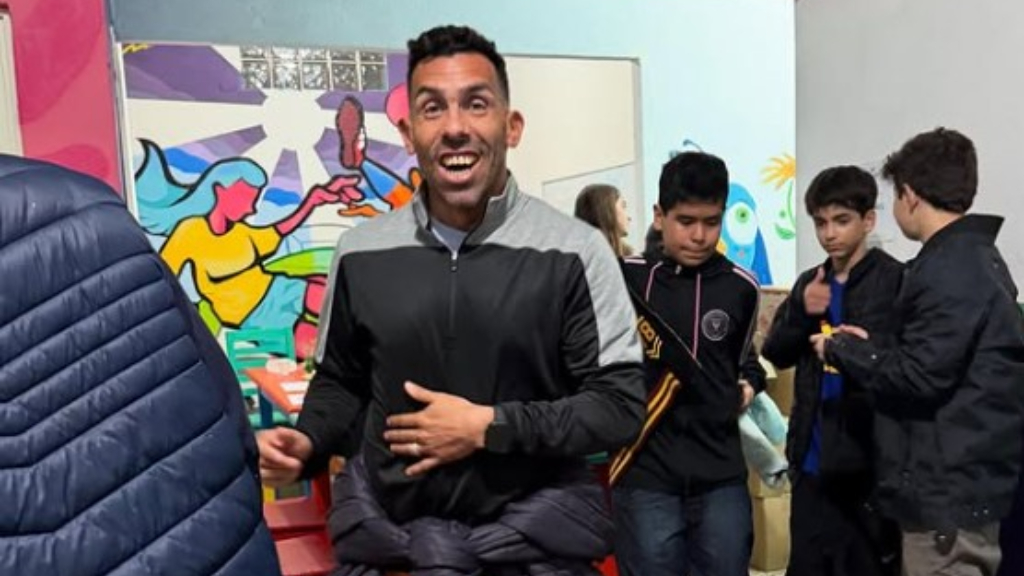 El partido solidario que organiza Carlos Tevez y del que participará Leandro Paredes es para ayudar a Santino Rzesniowiecki, jun niño con Leucemia.