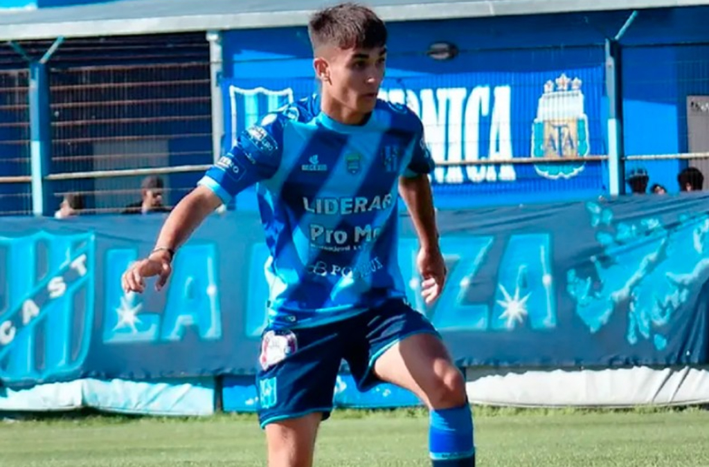 Oriundo de San Antonio de Padua, zurdo y con la 10 como estandarte, Camilo Nuin hizo inferiores en Boca y jugaba en la reserva de San Telmo. Falleció durante una operación de rodlla.