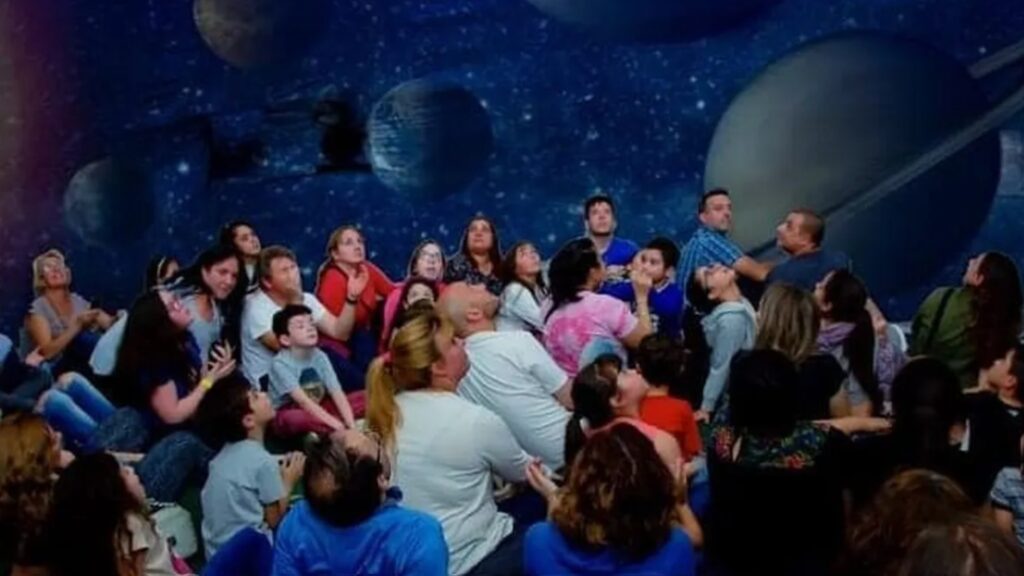 Planetario Móvil, oeste