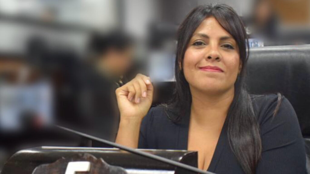 Eva Mieri, Quilmes, Mayra Mendoza