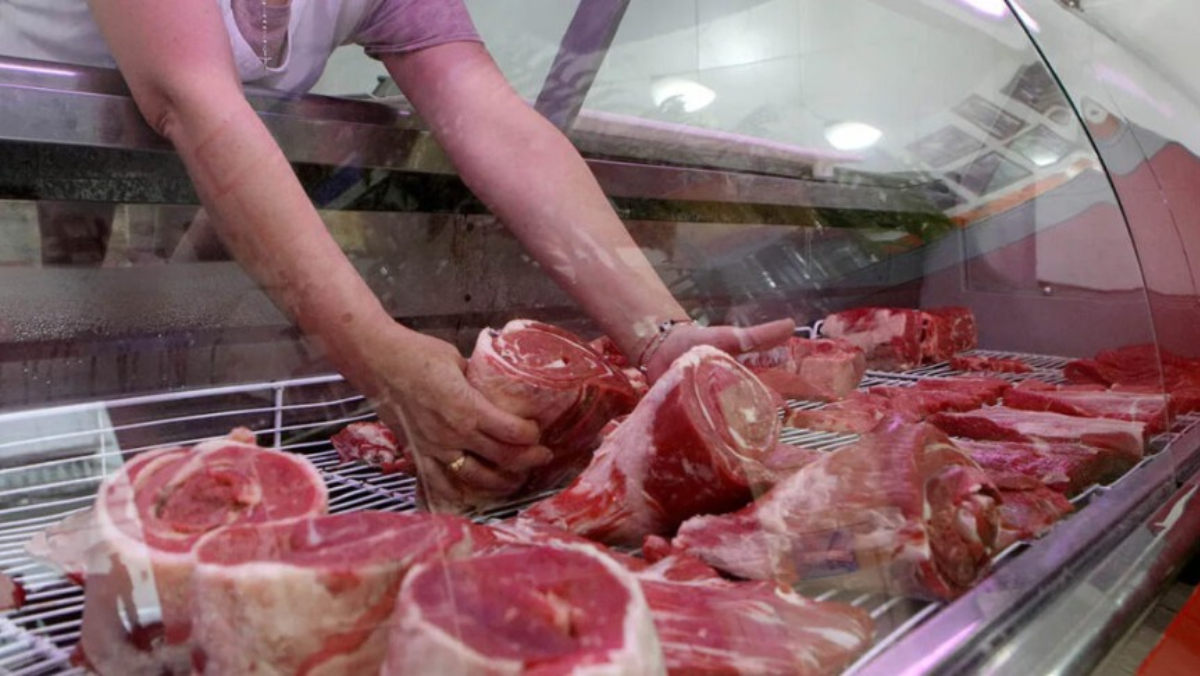 En las sucursales de las Carnicerías Morres de Lomas de Zamora el asado y otros cortes populares son vendidos a precios con asta un 20% de descuento.