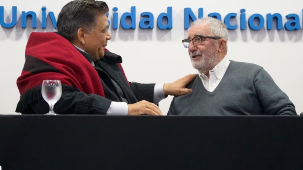 Alberto Fernández se desempeñaba como director del Museo Histórico Municipal “José Altube” de José C Paz. Apareció muerto en su casa.