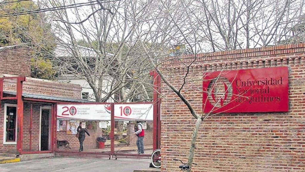 Universidad de Quilmes, yerba mate, heridas