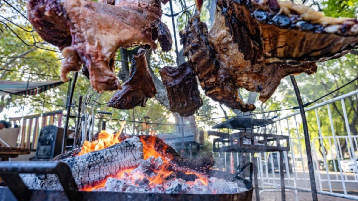 El Festival Carne será este fin de semana en el Hipódromo de Palermo, donde habrá más de 35 parrillas para disfrutar.