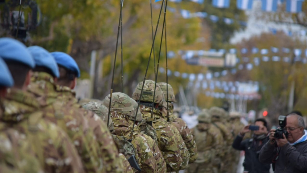 El desfile civico-militar que hará San Isidro en homenaje al General San Martín contará con la participación de 2.300 efectivos del ejército, y demás fuerzas de seguridad.