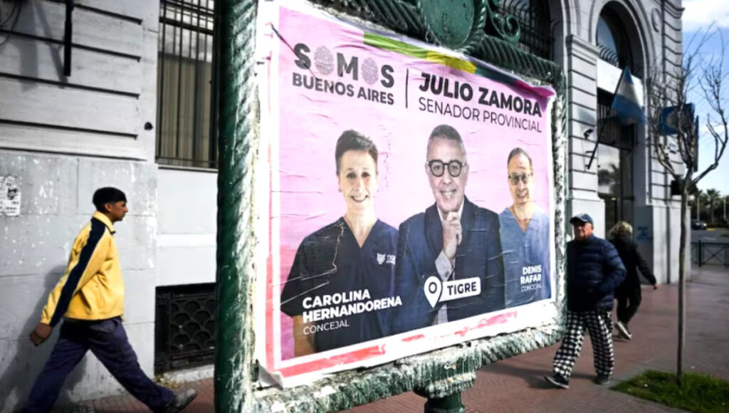 El intendente de Tigre, Julio Zamora, quedó envuelto en dos episodios referidos a la publicidad de "Somos Buenos Aires".