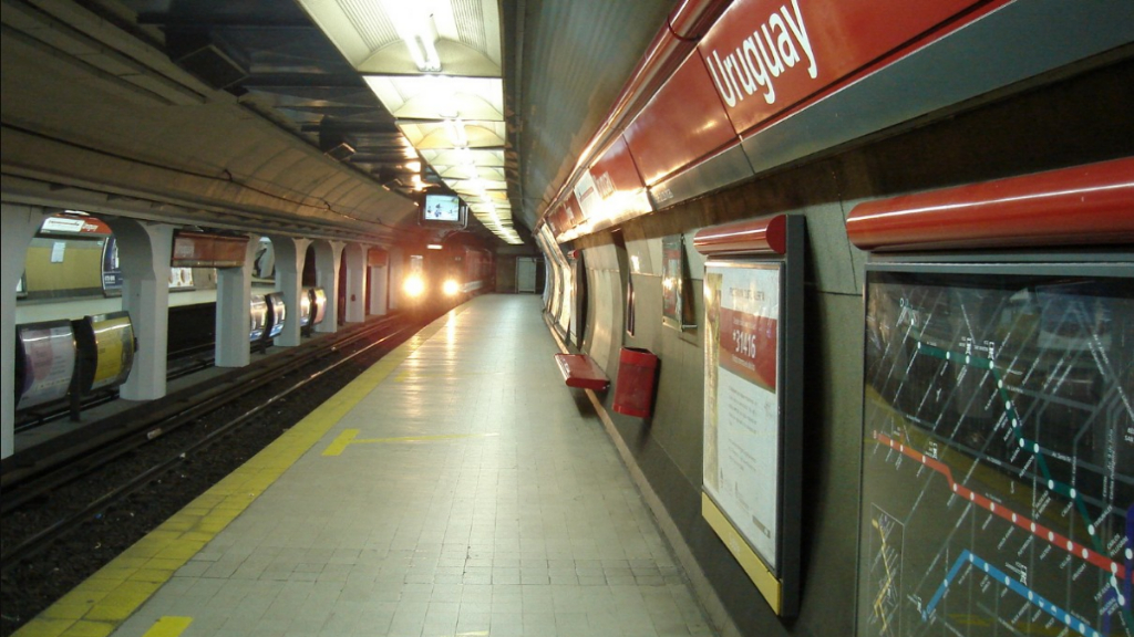 La estación Uruguay es la parada obligada para ir a los Tribunales de la Ciudad de Buenos Aires. Al menos por tres meses estará fuera de servicio.