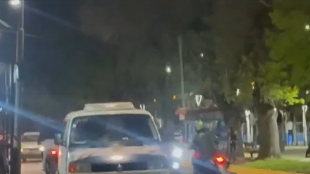 En pleno centro de Longchamps los vecinos viven una verdadera odisea con las picadas de motos ilegales, los ruidos molestos y las amenazas constantes.