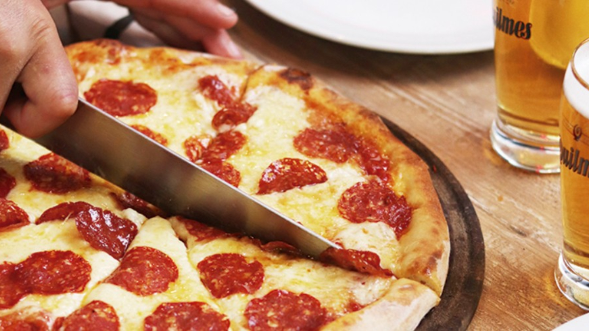 Este jueves 9 de octubre llega "La noche de las pizzerías" a Almirante Brown, con promos especiales para disfrutar entre amigos.