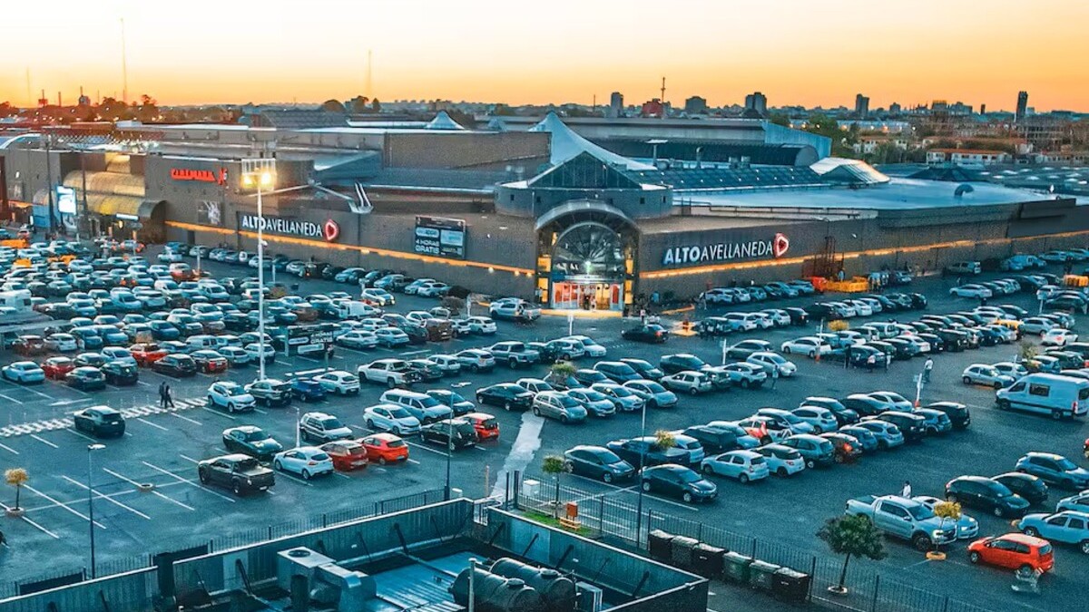 Alto Avellaneda, shopping