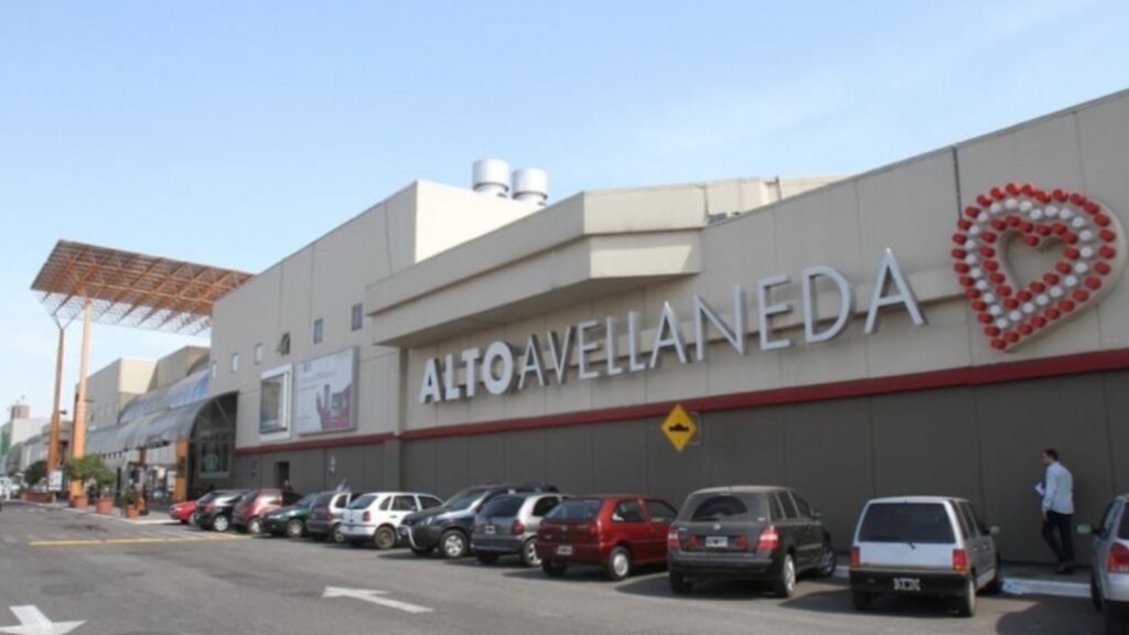Alto Avellaneda, shopping