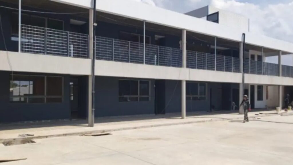 Maquinista Savio, Escuela Primaria Municipal