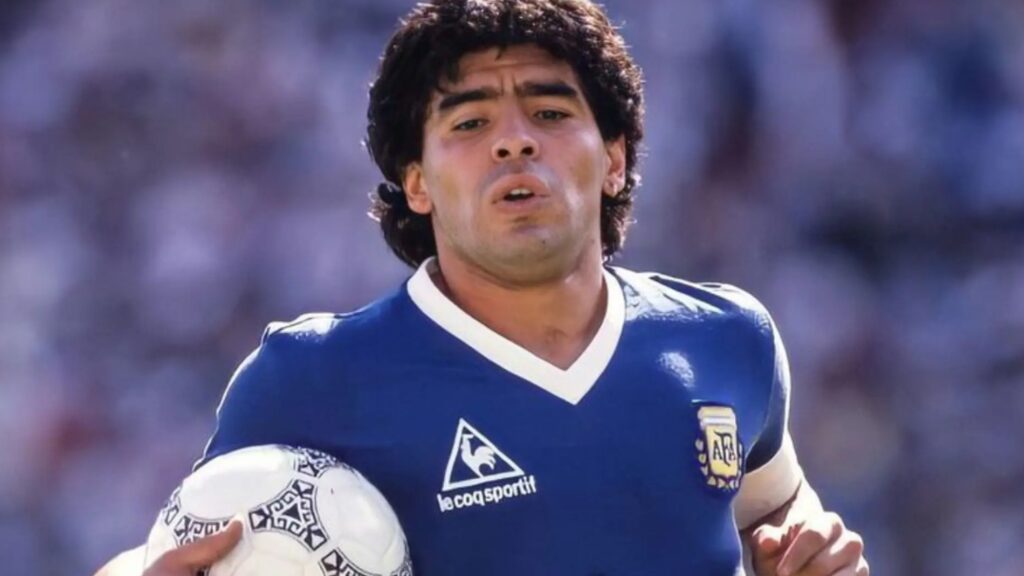 Merlo, Experiencia Maradona