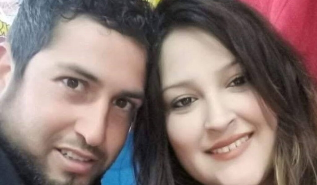 Eliana Ramírez (31) y Renzo Benítez (37) estaban casados y tenían tres hijos. Una camioneta Amarok los chocó y los mató a ambos en José C. Paz,
