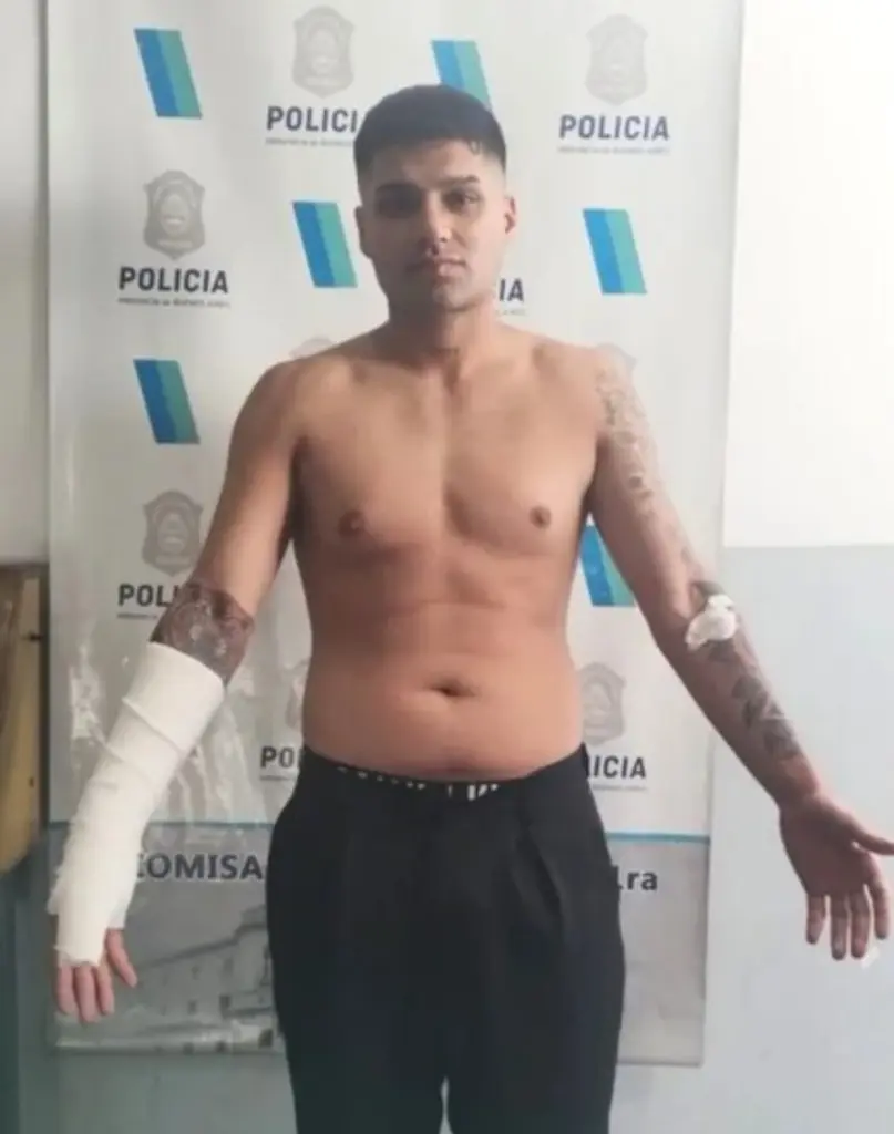 A Michael Carballo le dicen "Micha". Está imputado por la muerte de Renzo Benítez (37) y Eliana “Ely” Ramírez (31) tras chocarlos con su camioneta en la Ruta 197 en José C. Paz.