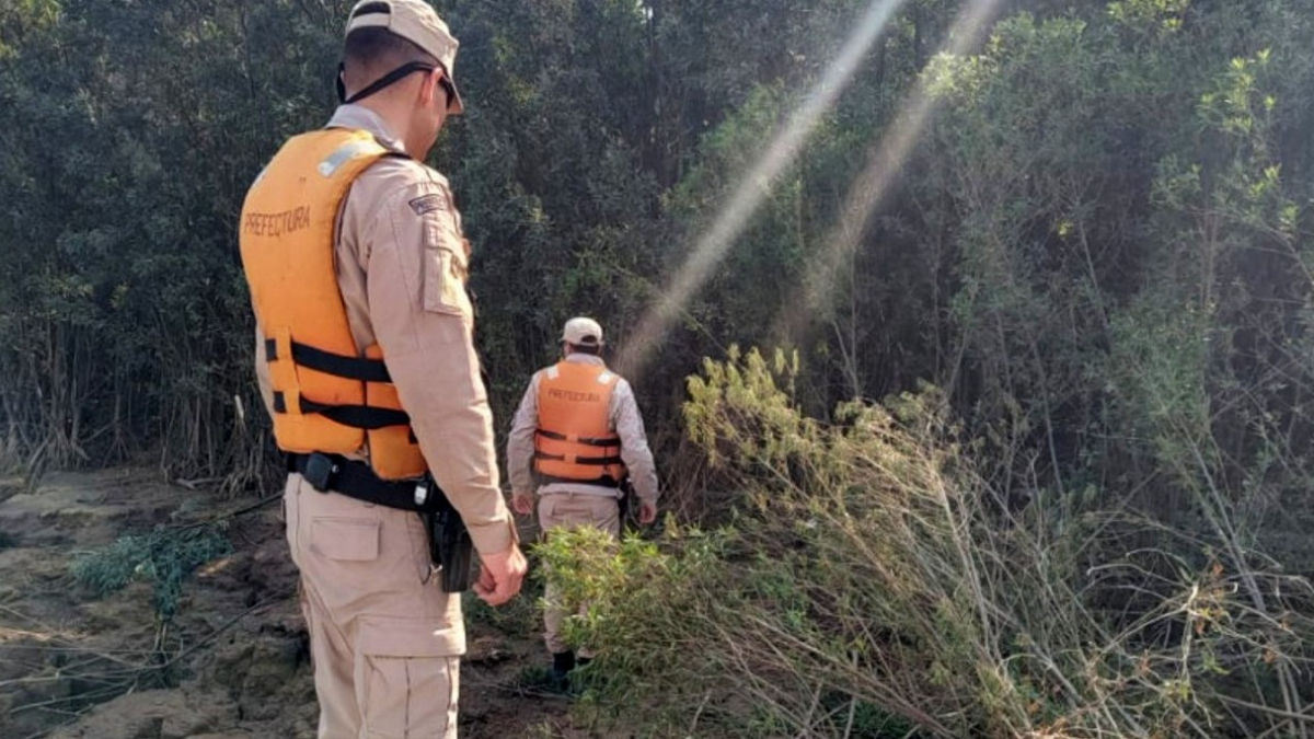 Prefectura Naval y otras fuerzas de seguridad patrullan la zona del Arroyo Correntino, en Escobar, en busca del misterioso tirador que le disparó a Ana Marquis.
