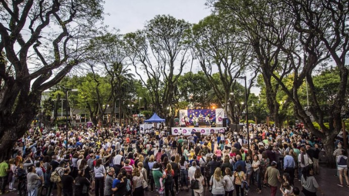 El epicentro de los festejos por los 44 años de Martínez será en la Plaza 9 de Julio durante este fin de semana.
