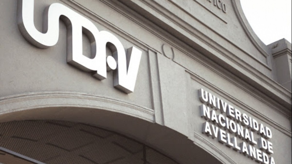 Universidad de Avellaneda, inscripción