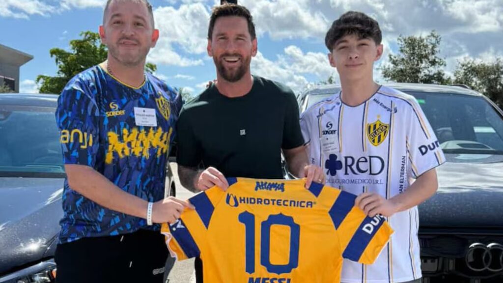 Messi, Tristán Suárez