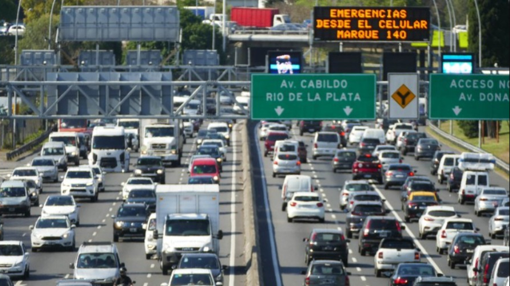 Jorge Macri tiene en mente construir un monorriel sobre la General Paz -en la foto, el que funciona en San Pablo, Brasil- para descomprimir el tránsito en CABA.