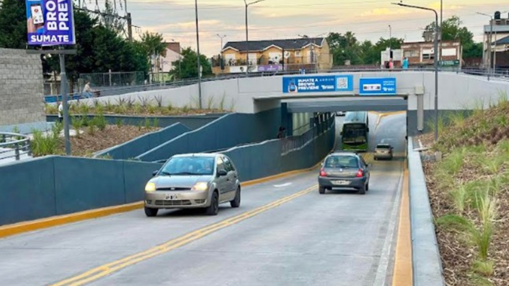 El túnel de la calle Diehl en Longchamps bajo las vías del tren Roca es una obra clave para la conectividad de Almirante Brown.