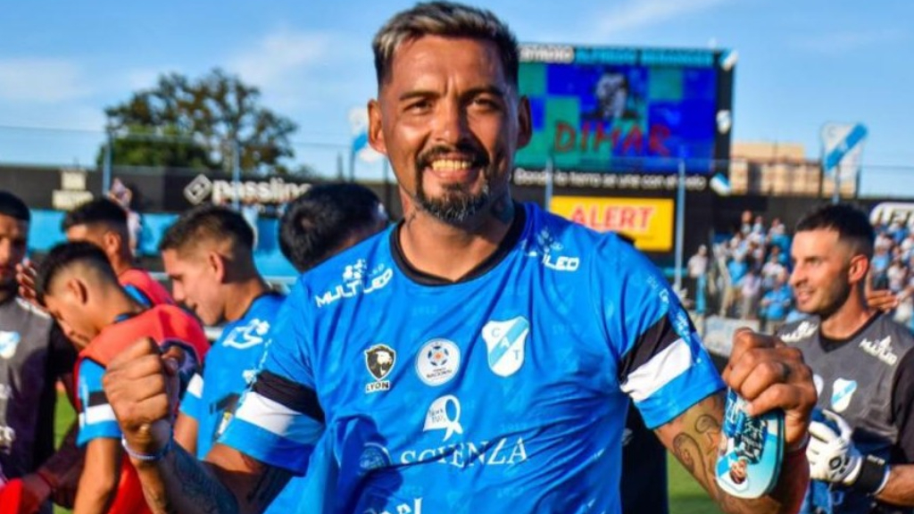 Luis "El Animal" López es el máximo goleador de los últimos 50 años de Temperley. Se fue del club peleado con los dirigentes.