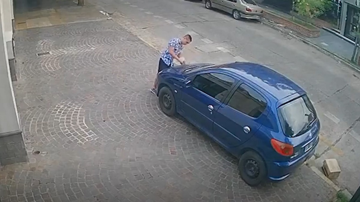 vandalismo, banfield, autos