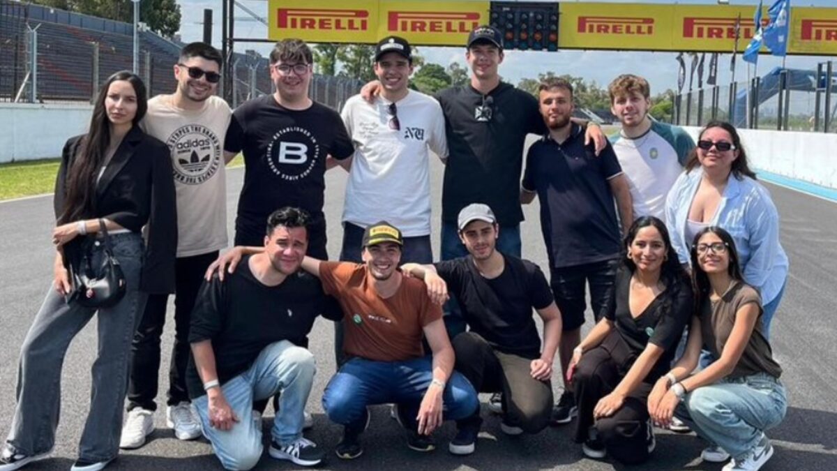 UNLaM, auto de fórmula