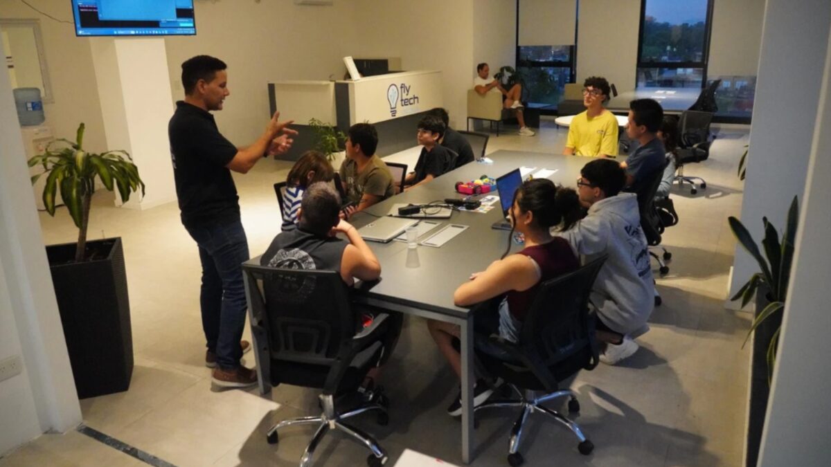 Escobar, Club Municipal de Robótica