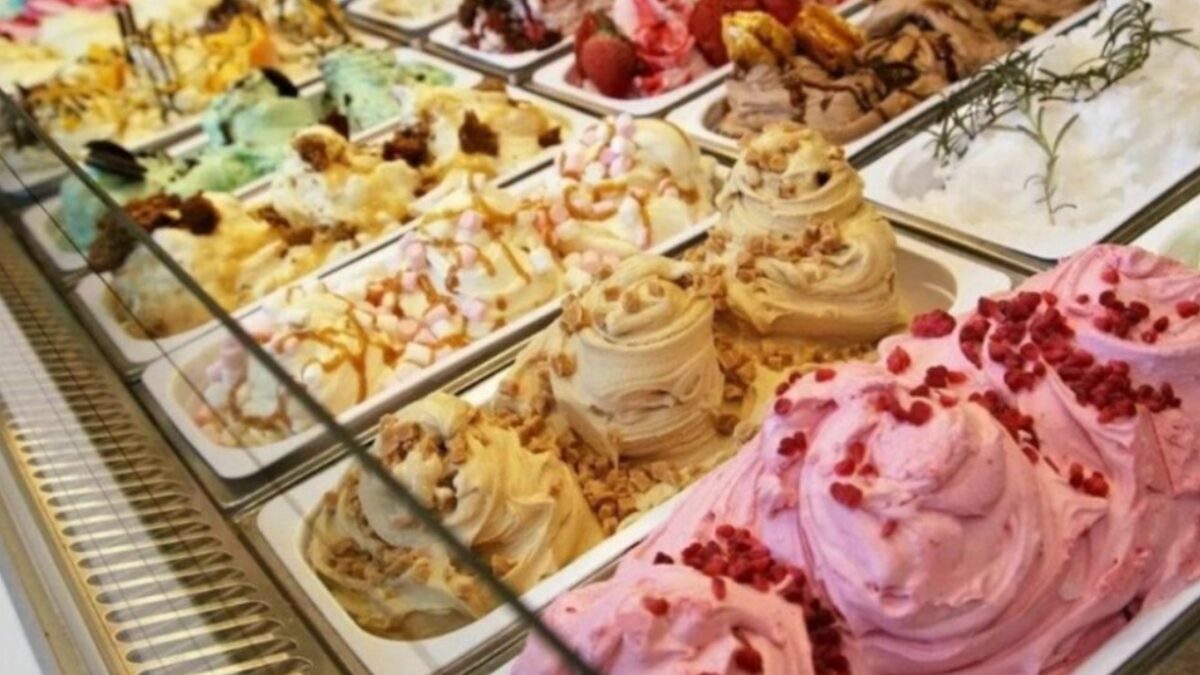 Escobar, Noche de las Heladerías