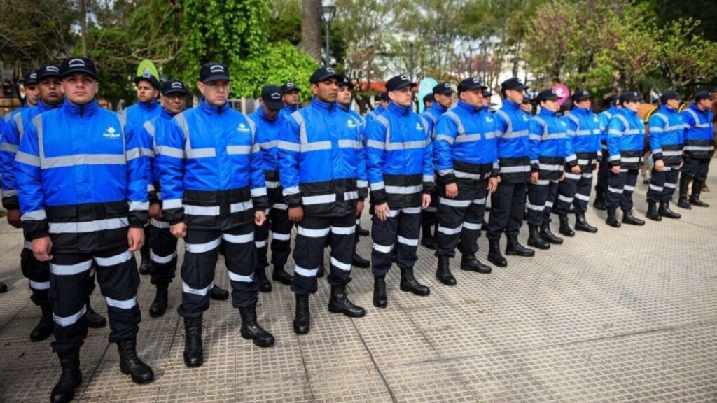 Escobar, agentes de Tránsito, convocatoria