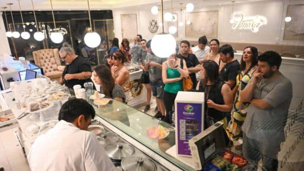 Escobar, Noche de las Heladerías