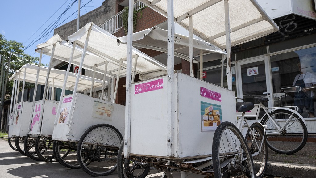 Avellaneda, La Perla, heladería