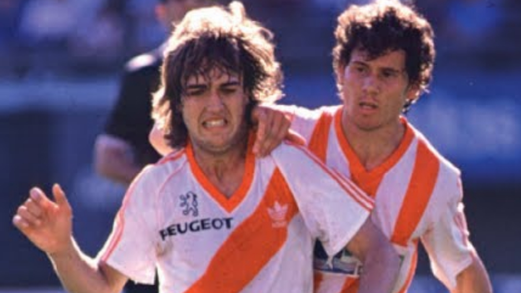 Gabriel Batistuta, Boca Juniors, River Plate