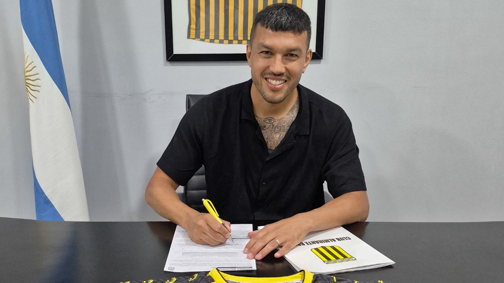 Una postal de Gabriel Batistuta en La Bombonera: un domingo a la mañana de 1991, en el que Boca goleó 6-1 a Racing.