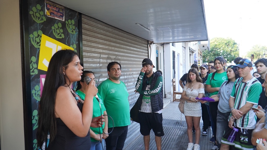 Merlo, estudio, música,