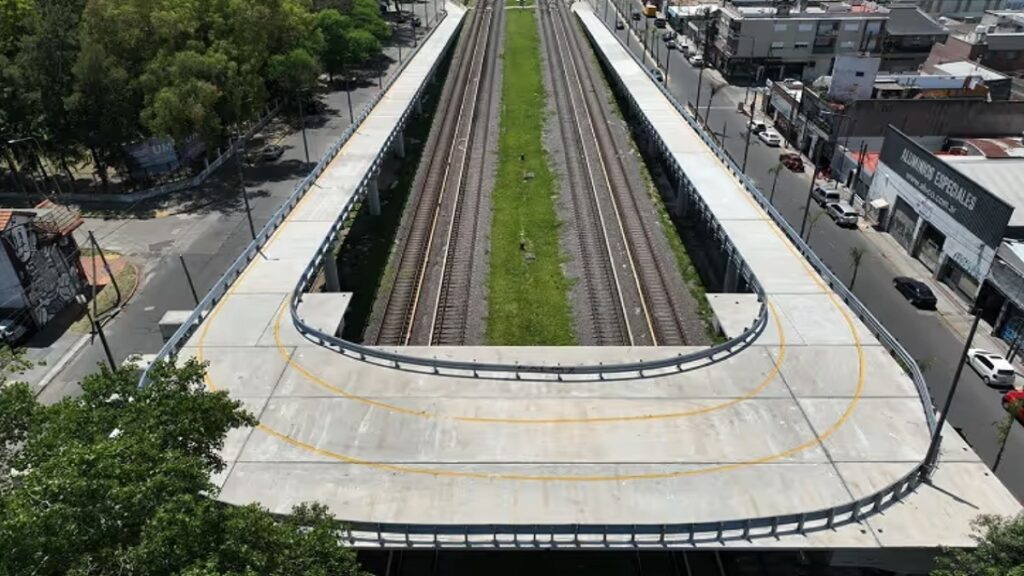 Haedo, puente, tren Sarmiento