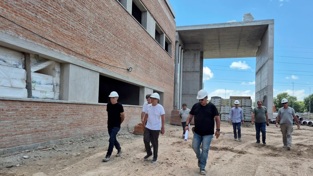 El nuevo Hospital de Alta Complejidad para Adultos de Tigre está siendo levantado a metros de colectora de Panamericana y la calle Benito Lynch.
