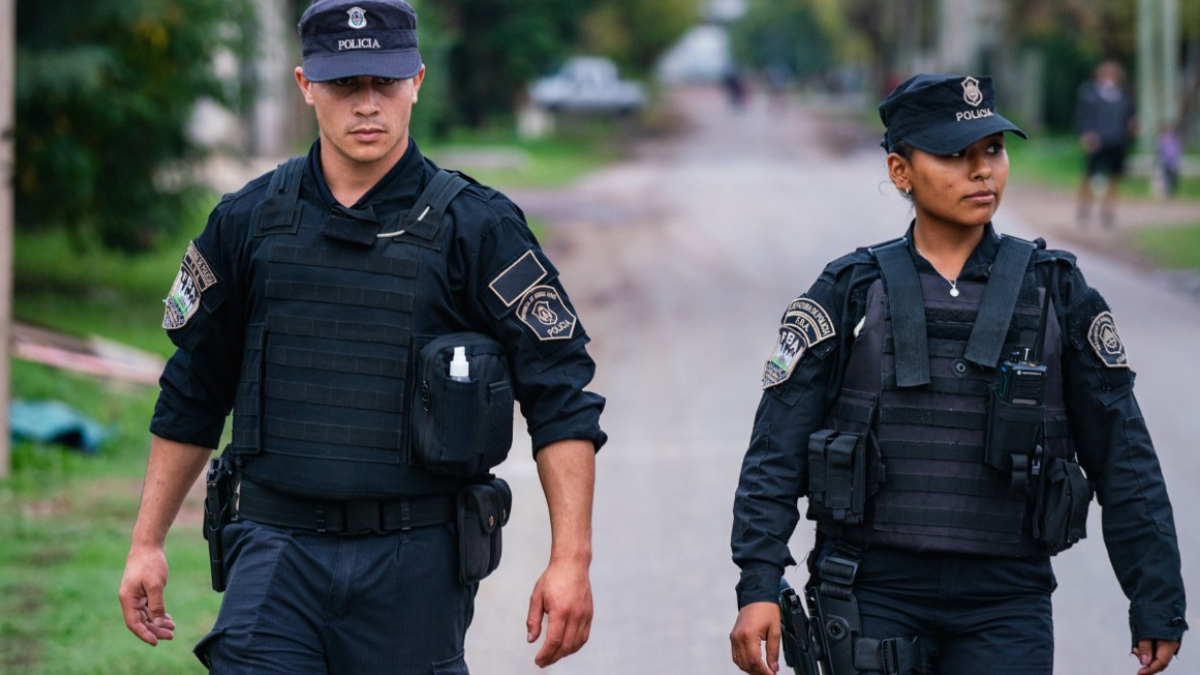 La Policía Bonaerense está reclutando hombres y mujeres para trabajar en la fuerza en el distrito de Moreno, en el oeste del Conurbano.