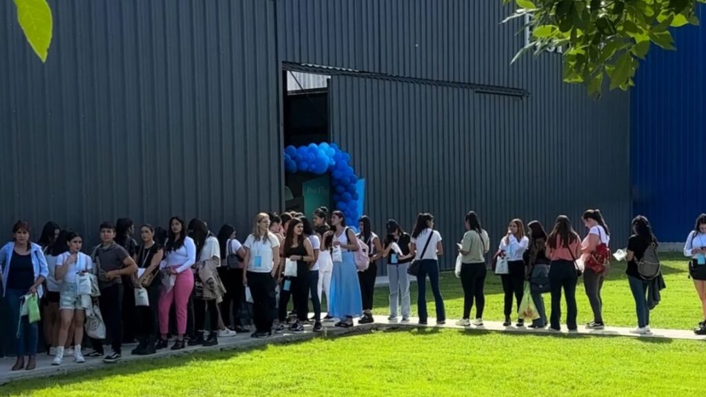 Cielos Abiertos, Aeropuerto de Morón
