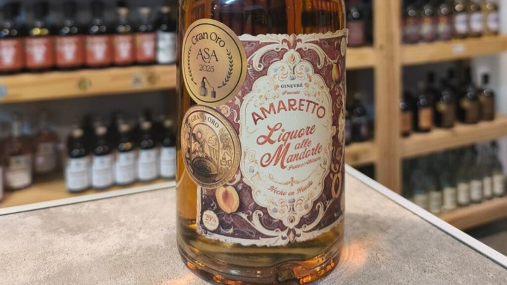 Ginevré, Haedo, destilería