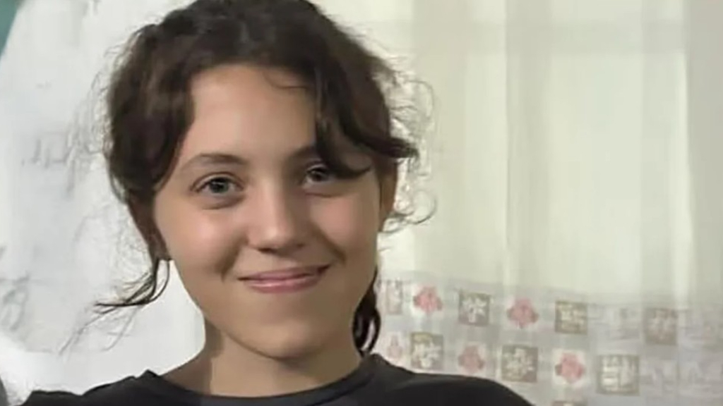 Maitena Garófalo vivía en Merlo y apareció ahorcada en un descampado de Las Heras. Investigan si fue una instigación al suicidio.